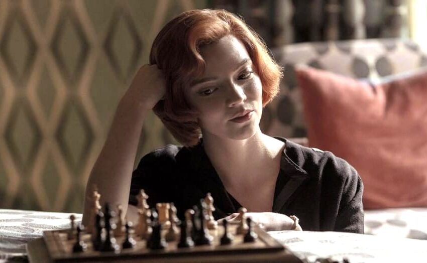 “La Regina degli Scacchi” è la serie Netflix del momento: tutta la genialità di una donna