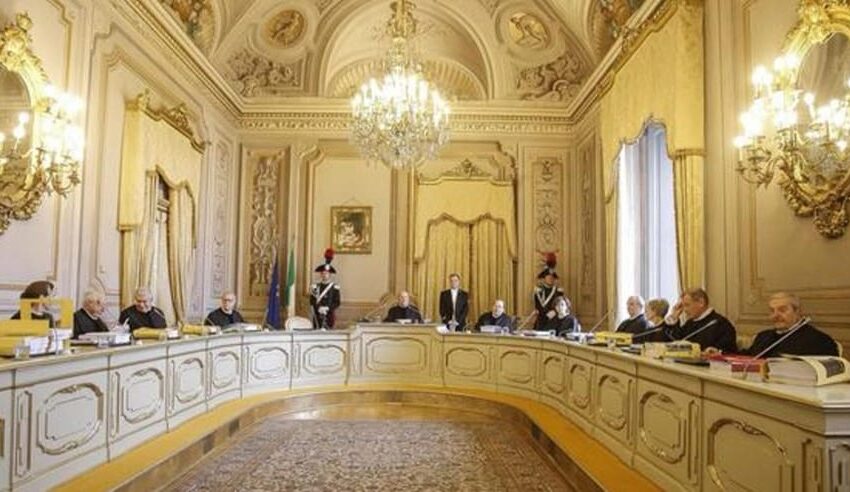 Consulta: cognome dato dal padre è “retaggio patriarcale”, stop alle disparità