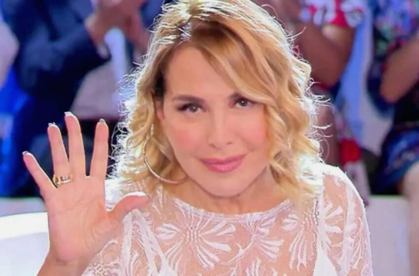 Barbara D’Urso è sparita dalla Tv, tutta la verità sulla malattia