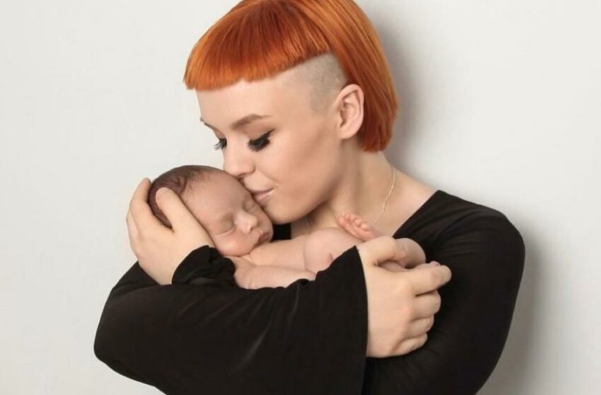 Donna di 24 anni compra un kit d’inseminazione online e resta incinta