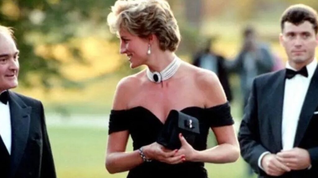 lady-diana-revenge-dress