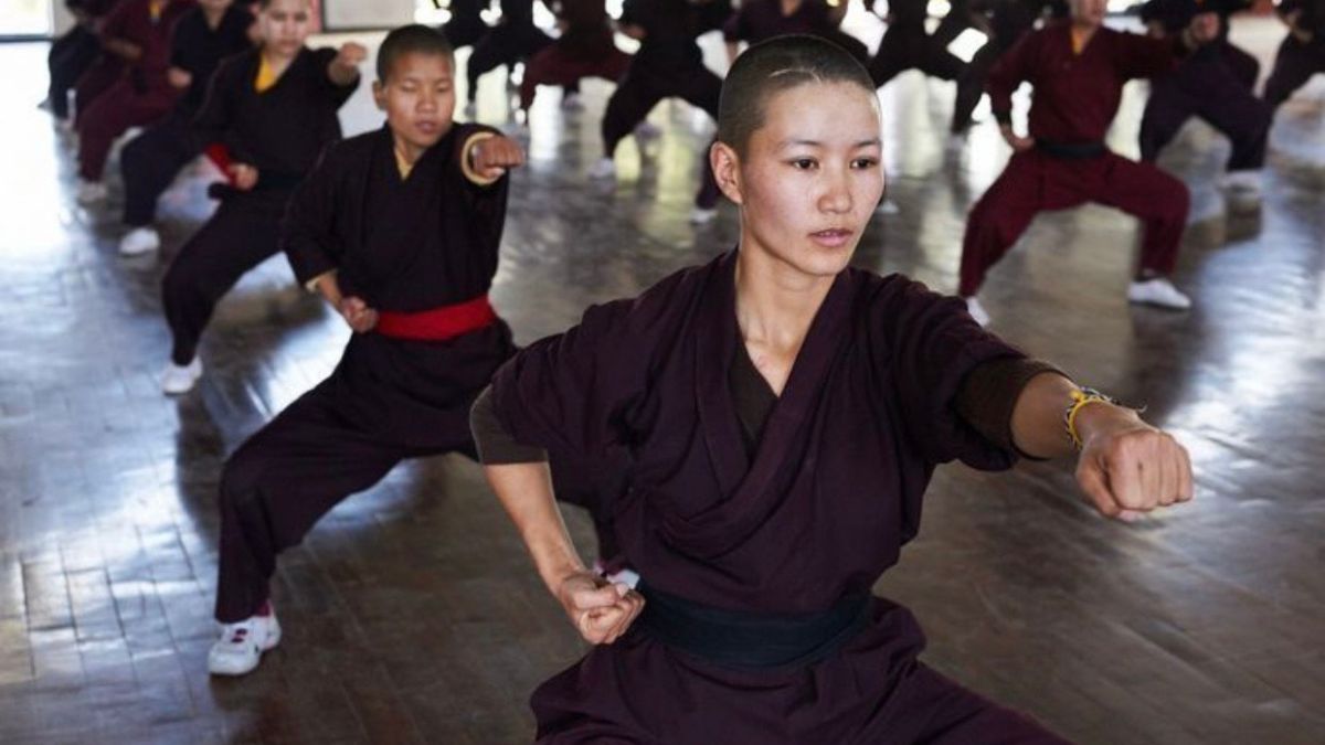 Le suore del Kung Fu a Kathmandu, una storia di forza e devozione (VIDEO)